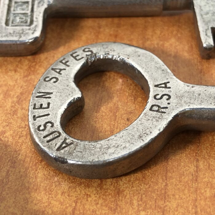 Vintage Keys - Image 5