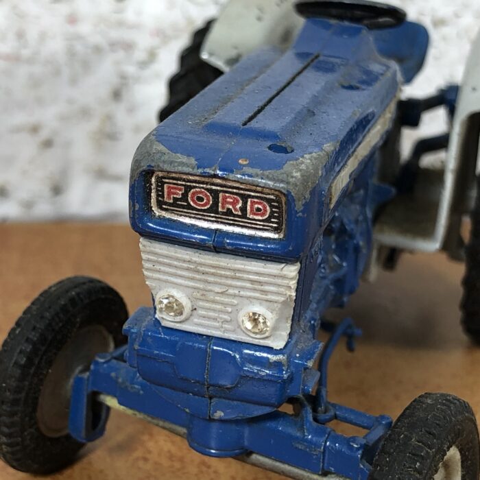 Vintage Britains Ford Tractor Model (Made in England) - Image 4