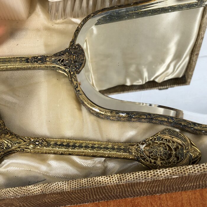 Vintage Vanity Set - Image 6