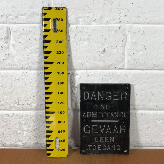 Small "Danger No Admittance" Sign - Image 5