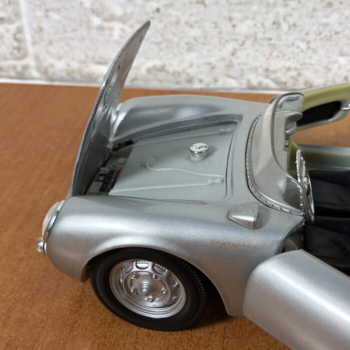 Porsche 550 A Spyder (1:18) - Image 5