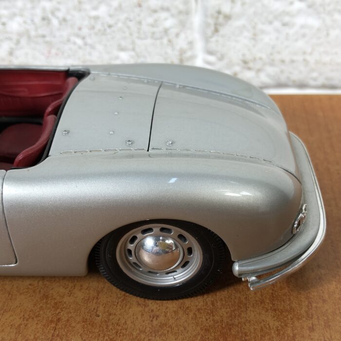1948 Porsche 356 Roadster (1:18) - Image 8