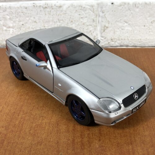 Mercedes-Benz SLK AMG (1:18)