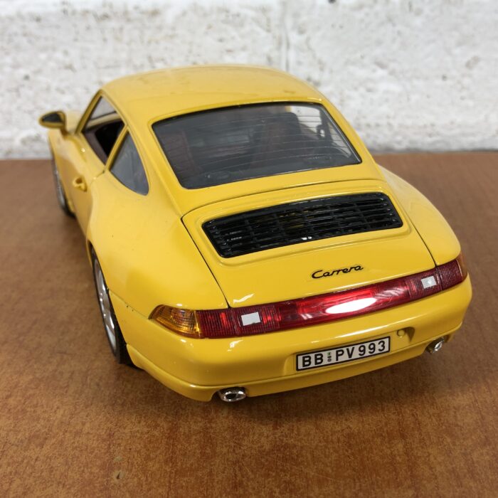 1993 Porsche Carrera 911 (1:18) ~ Made in Italy - Image 9
