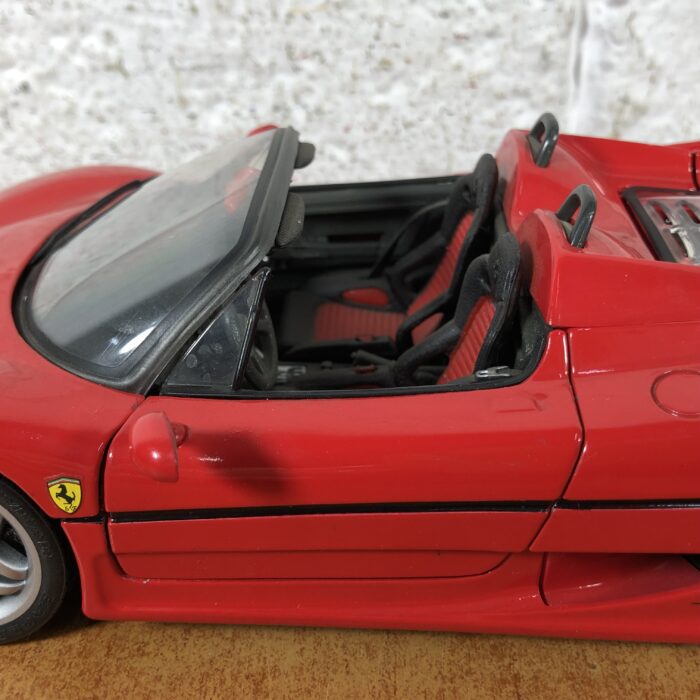 Ferrari F50 (1:18) - Image 6