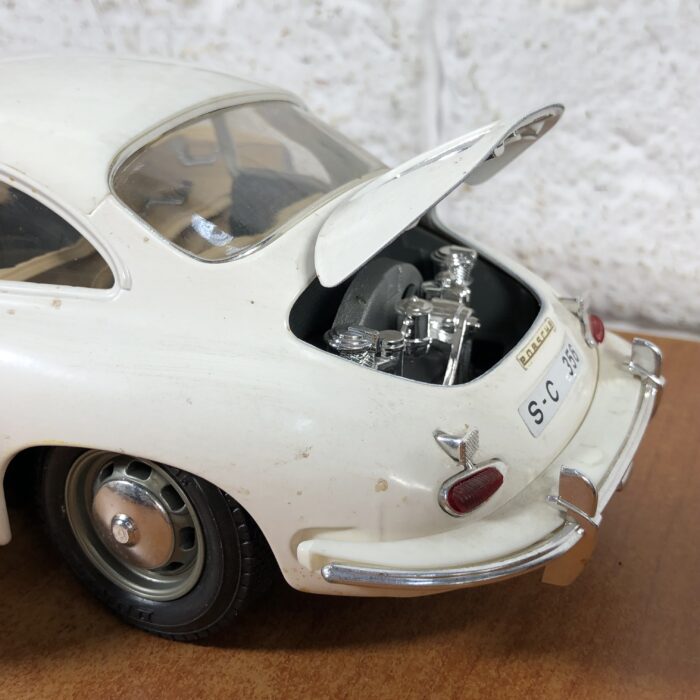 1961 Porsche 356 B (1:18) ~ Made in Italy - Image 10