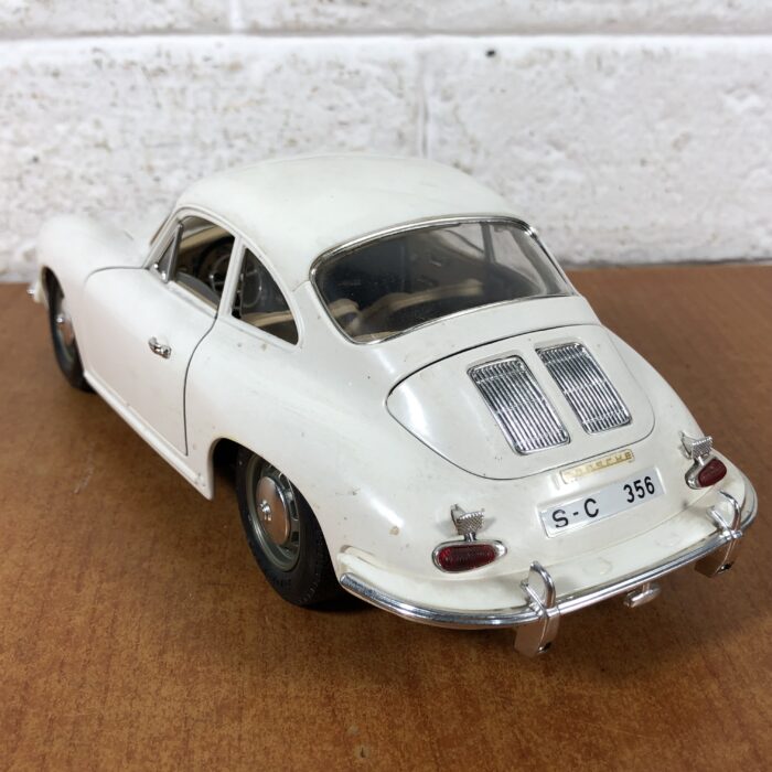 1961 Porsche 356 B (1:18) ~ Made in Italy - Image 9