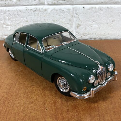 1959 Jaguar Mark II (1:18)