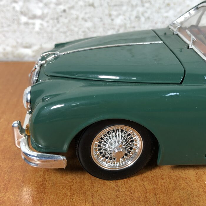 1959 Jaguar Mark II (1:18) - Image 6