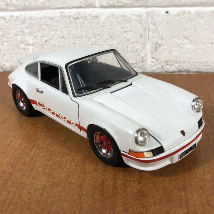 Porsche 911 RS (1:18)