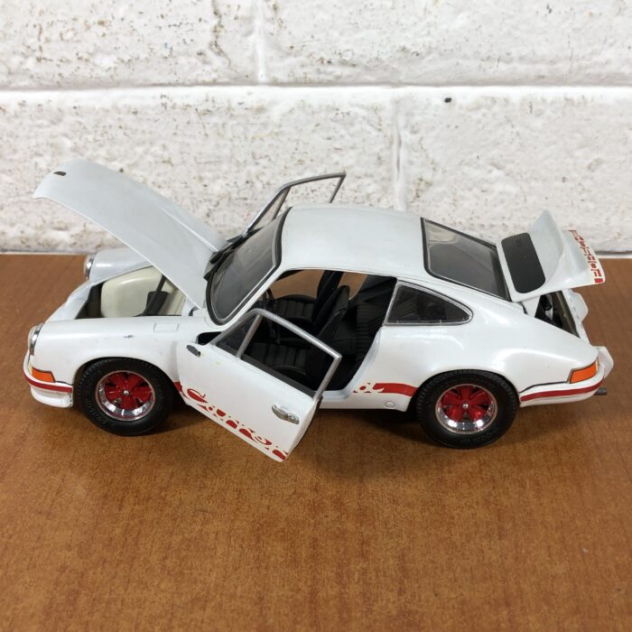 Porsche 911 RS (1:18) - Image 4