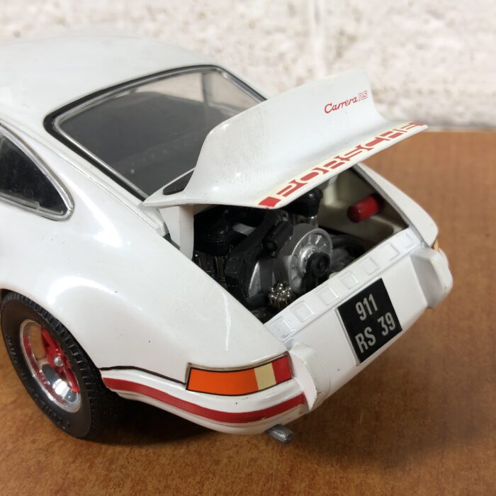 Porsche 911 RS (1:18) - Image 10