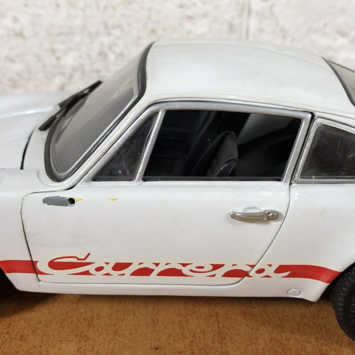 Porsche 911 RS (1:18) - Image 7