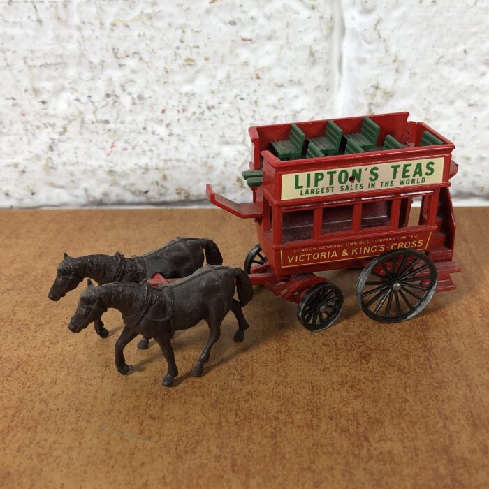 Lledo Lipton's Teas Horse Drawn Omnibus (Made in England) - Image 2