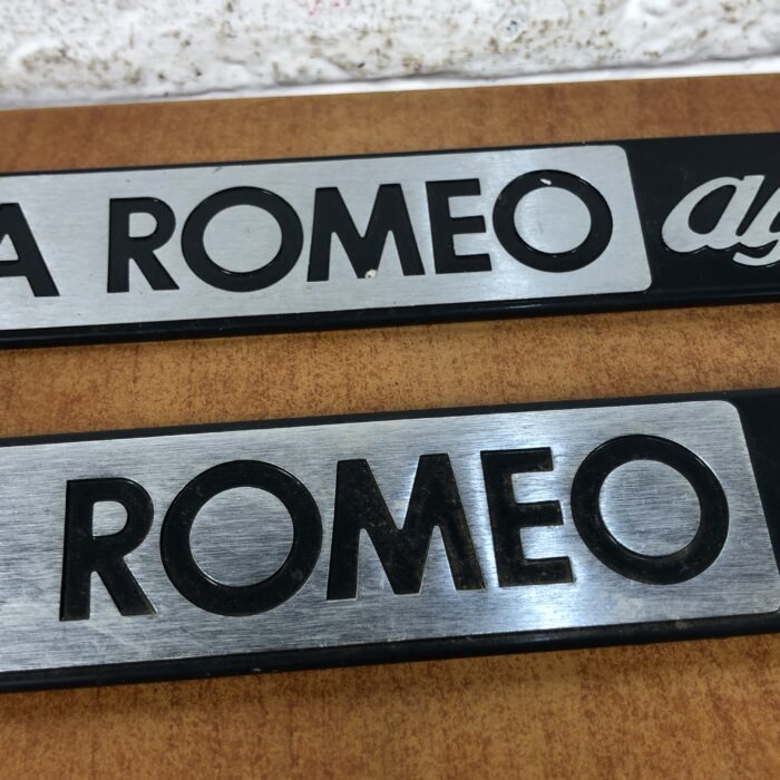 Vintage Alfa Romeo Badges - Image 3