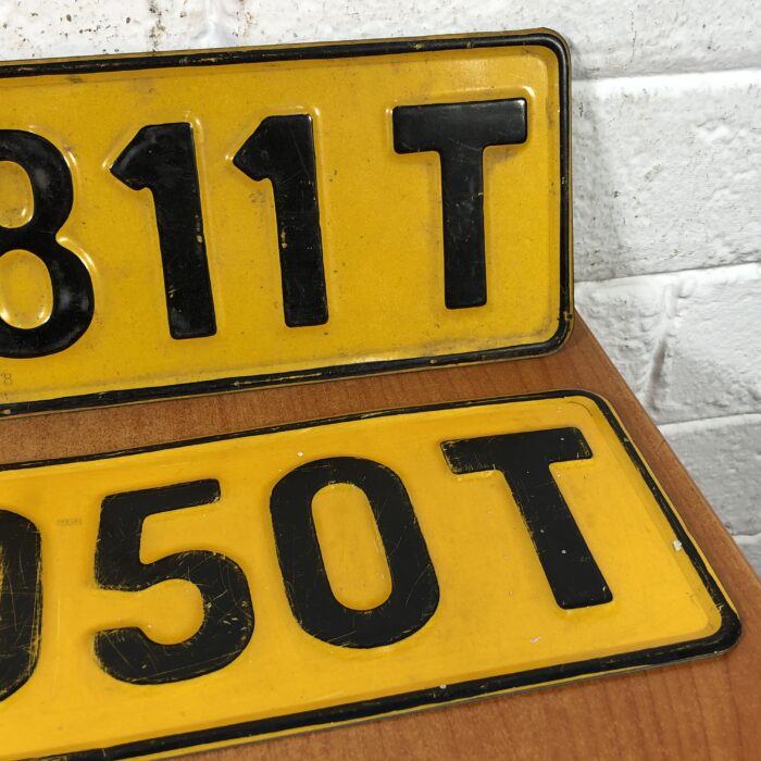 Vintage Number Plates - Image 4