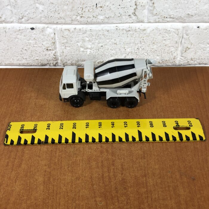 Mercedes-Benz Conrad Concrete Mixer Truck (1:50) ~ Made in West Germany - Image 11