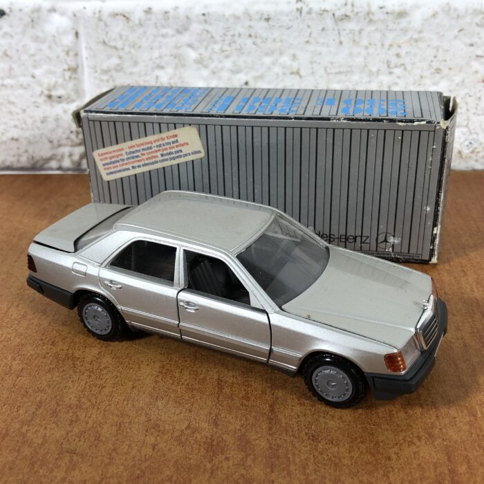 Mercedes-Benz 200-300 E Cursor Modell 1084 (Made in Germany) - Image 12