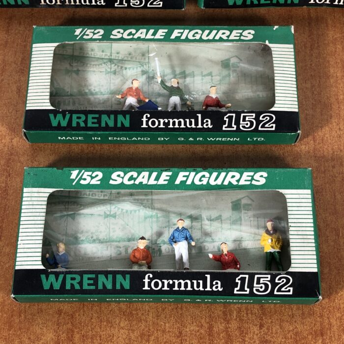 Wrenn Formula 152 Track Personnel Figurines (1:52) - Image 6