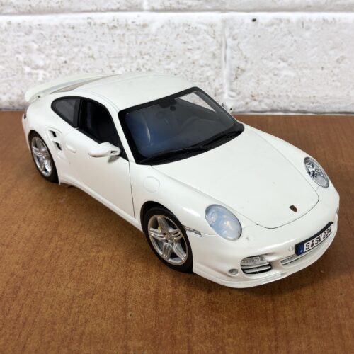Porsche 911 Turbo (1:18)