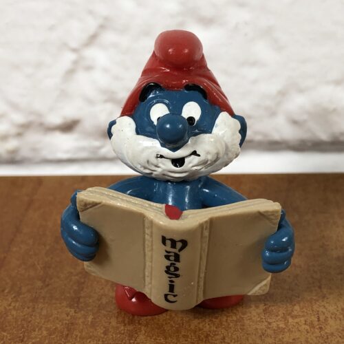 1983 Peyo Papa Smurf with Magic Book Figurine (Made in Hong Kong)