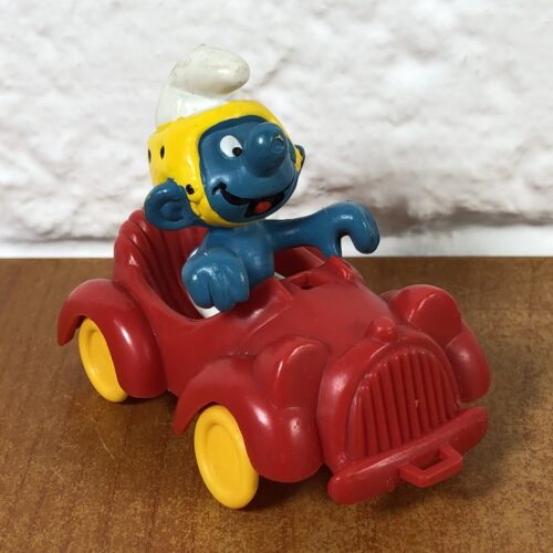 1979 Peyo Driver Smurf Figurine (Made in Hong Kong)