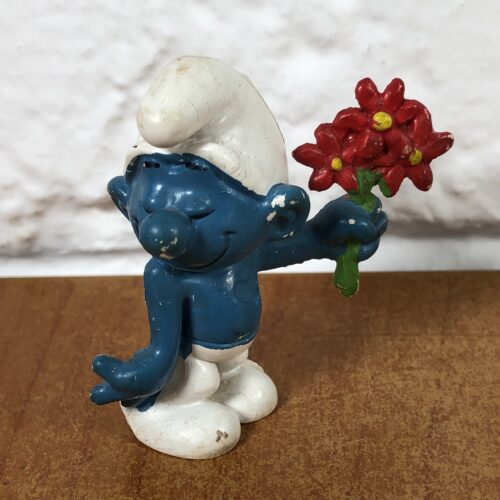 Peyo Lover Smurf Figurine (Made in West Germany)