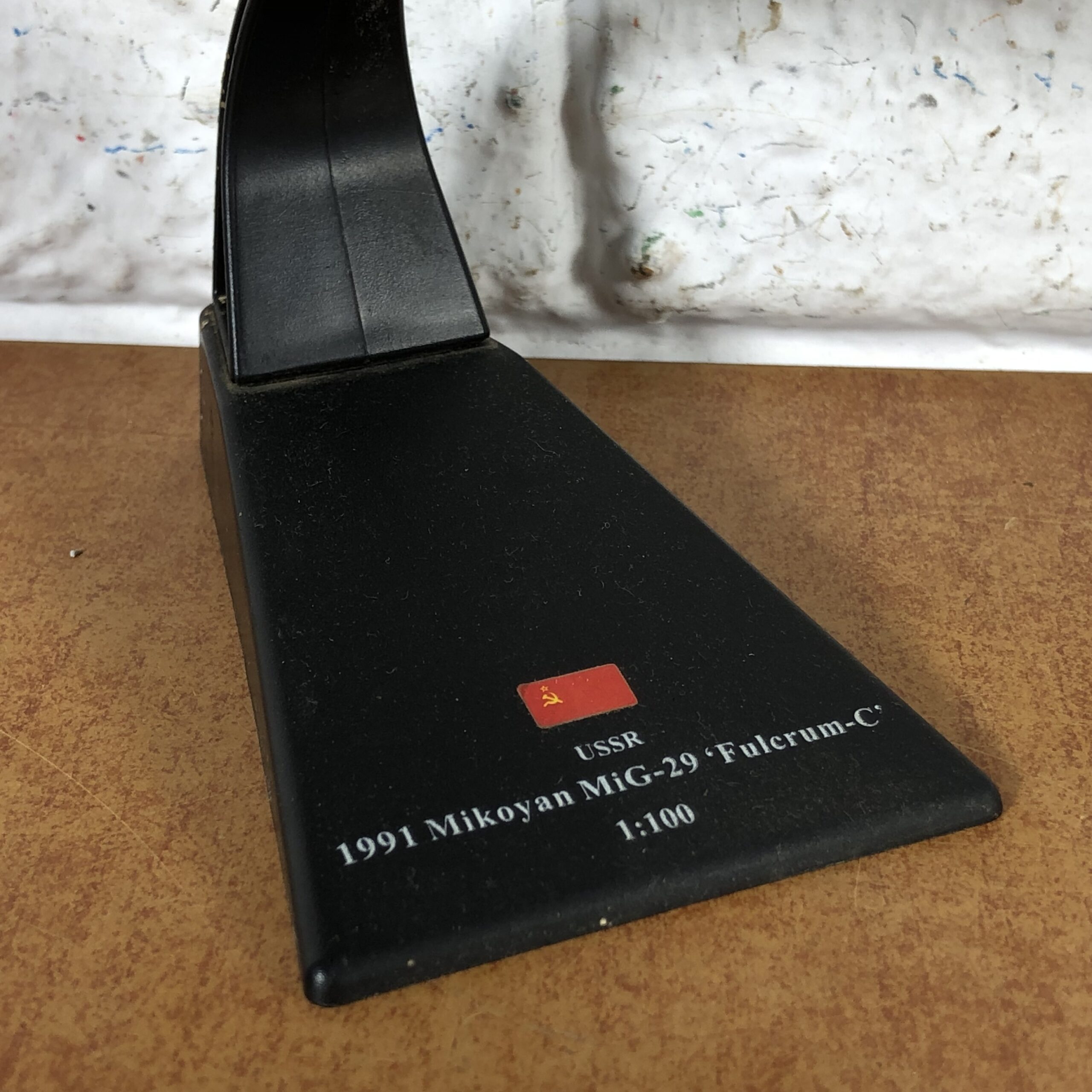 USSR 1991 Mikoyan MiG-29 'Fulcrum-C' Aircraft Model (1:100) - Image 5