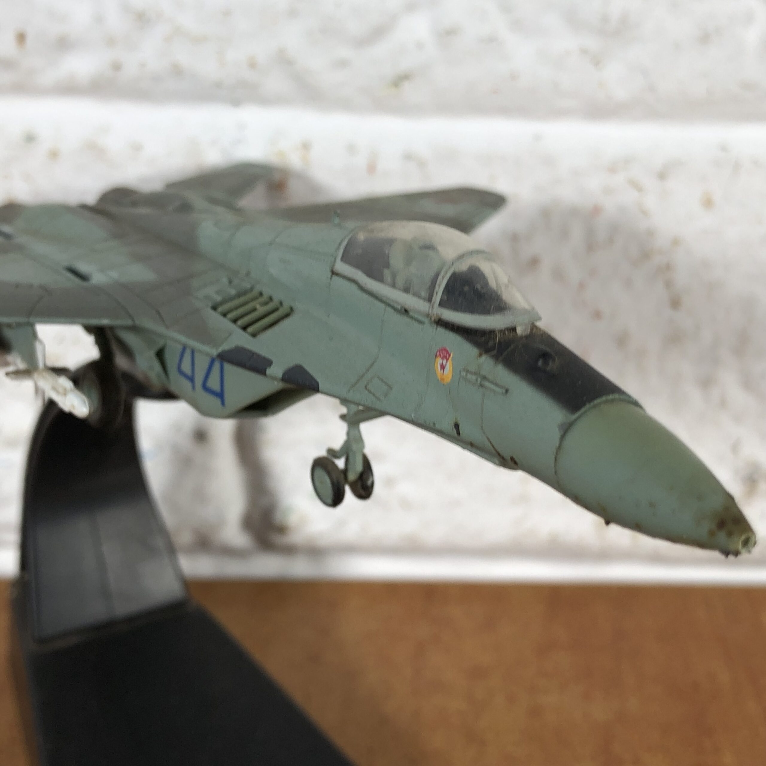 USSR 1991 Mikoyan MiG-29 'Fulcrum-C' Aircraft Model (1:100) - Image 3