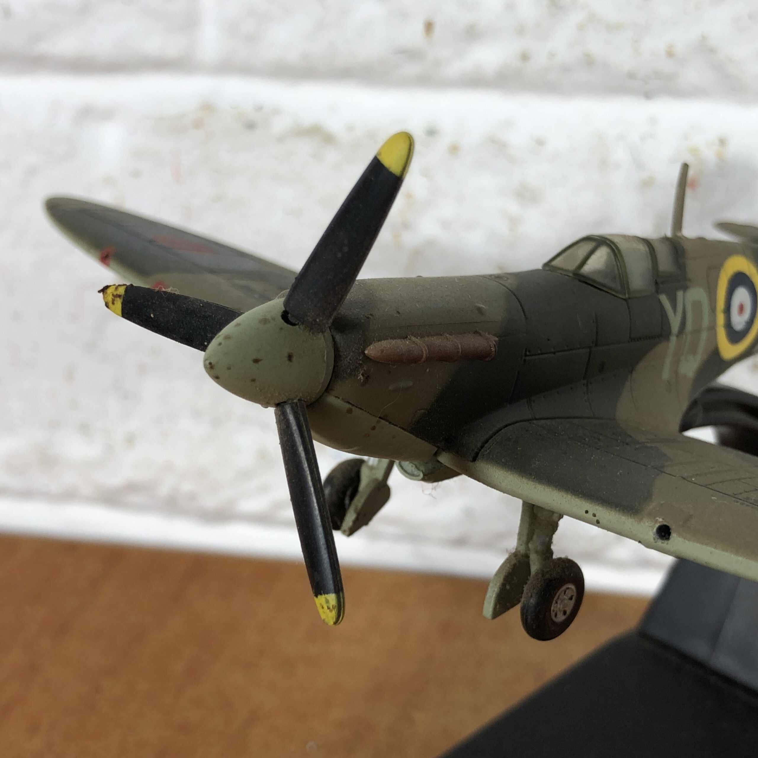 United Kingdom 1941 Supermarine Spitfire Mk Vb Aircraft Model (1:72) - Image 6