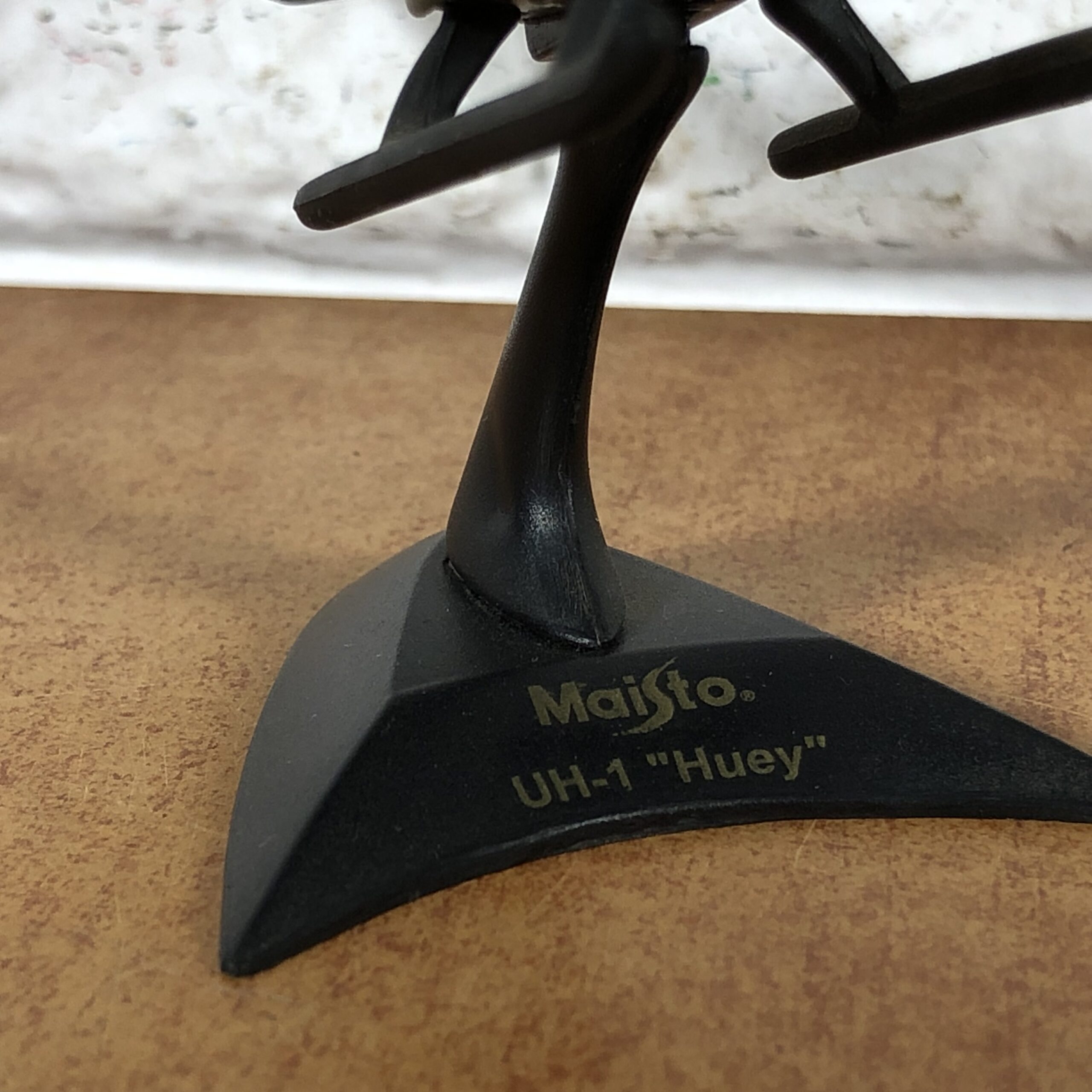 Bell UH-1 Iroquois "Huey" Helicopter Model - Image 4