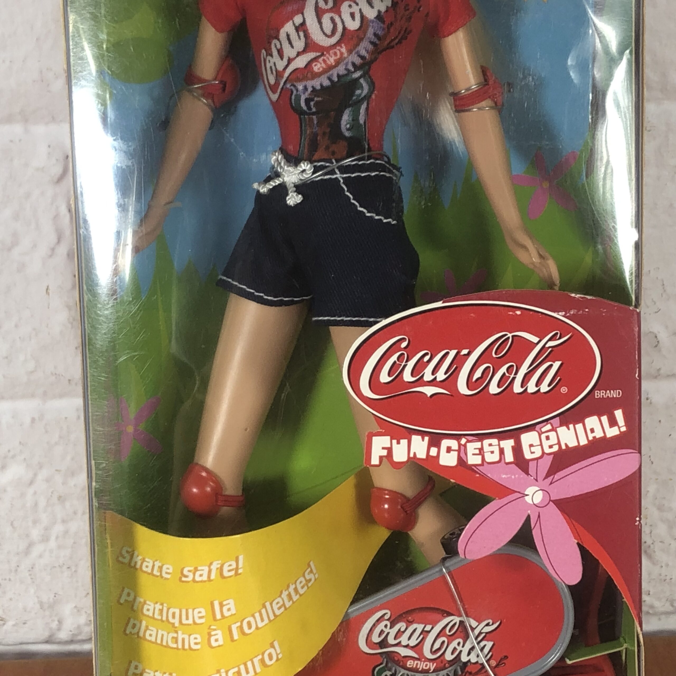 2001 Coca Cola Special Edition Skateboard Barbie Doll in Original Packaging (Made in Indonesia) - Image 5