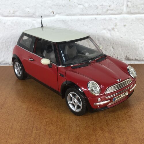 2001 Mini Cooper (1:18)