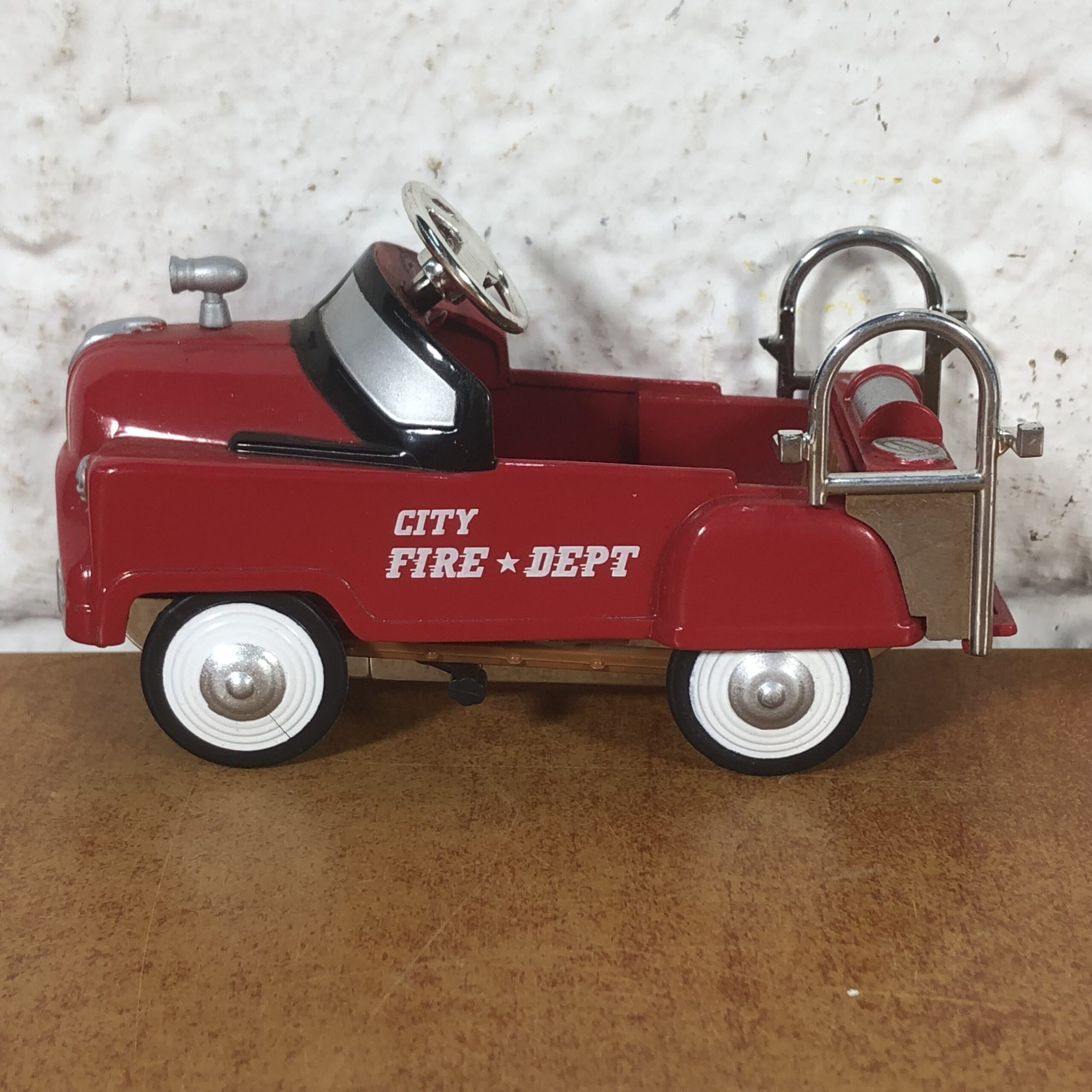 Fire Truck & Taxi Cab Pedal Car Models - Image 4