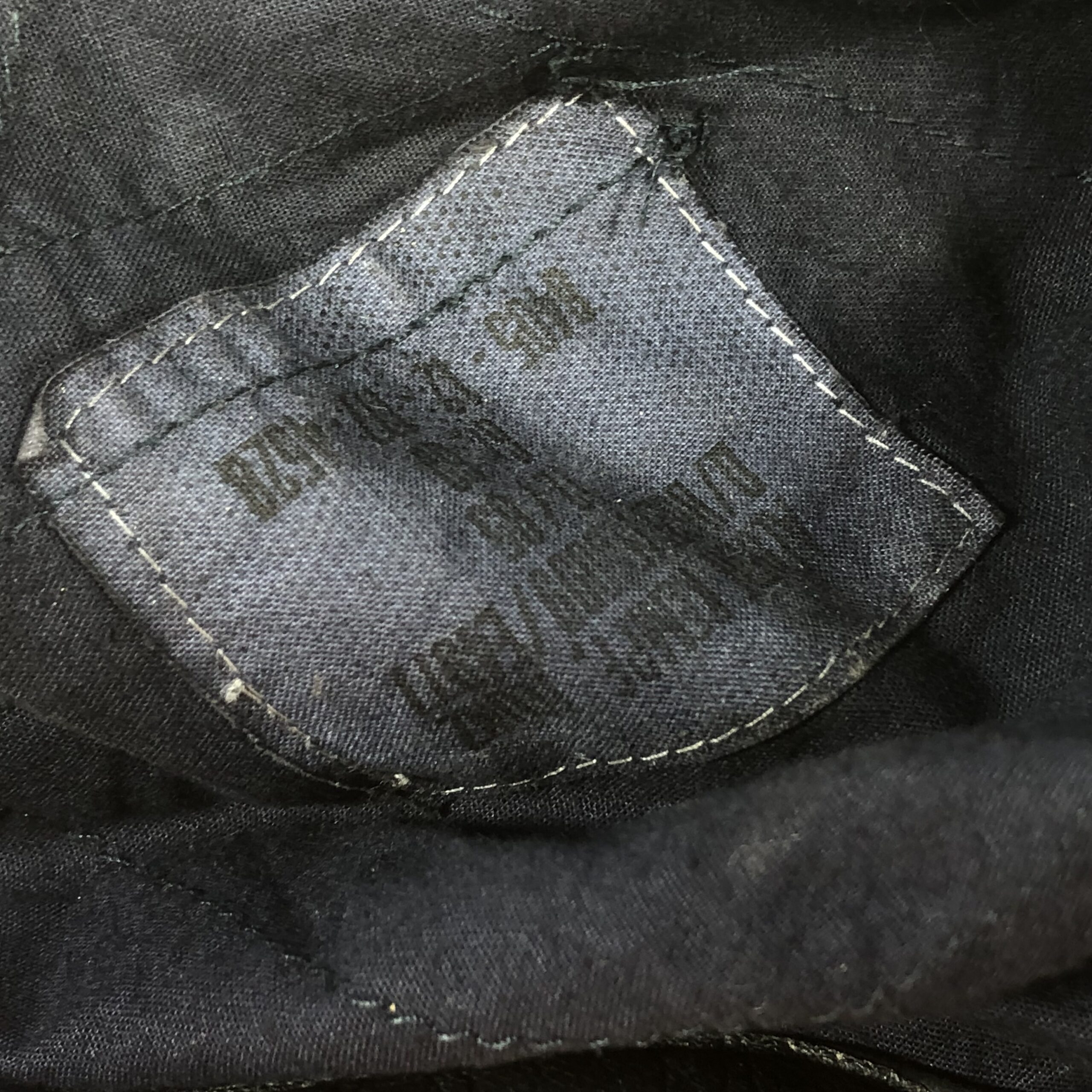 Vintage Military Beret with Soviet USSR Badge - Image 4