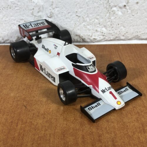 Burago McLaren MP4/2 F1 Racing Model Car (1:24) ~ Made in Italy