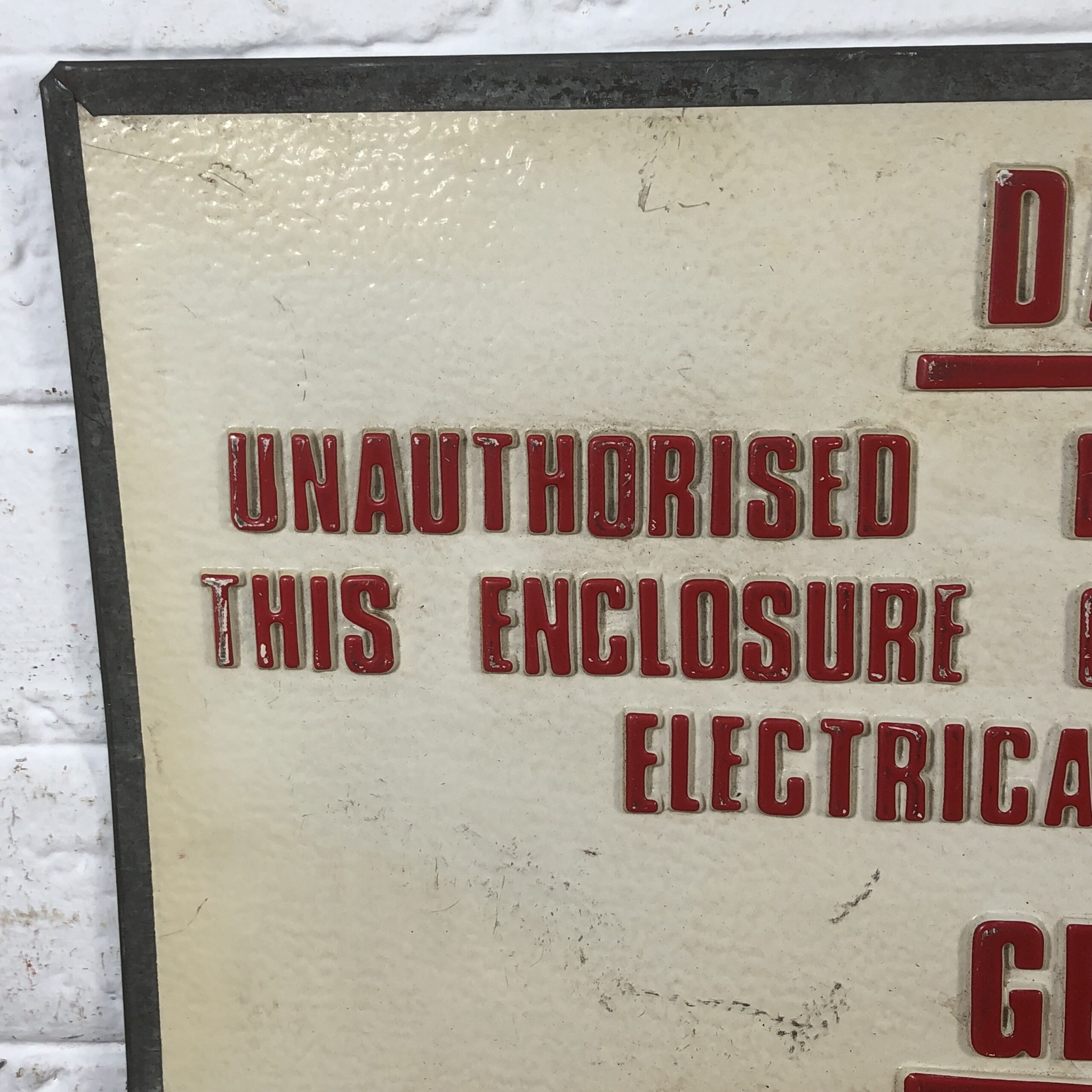 Vintage Danger Sign - Image 2