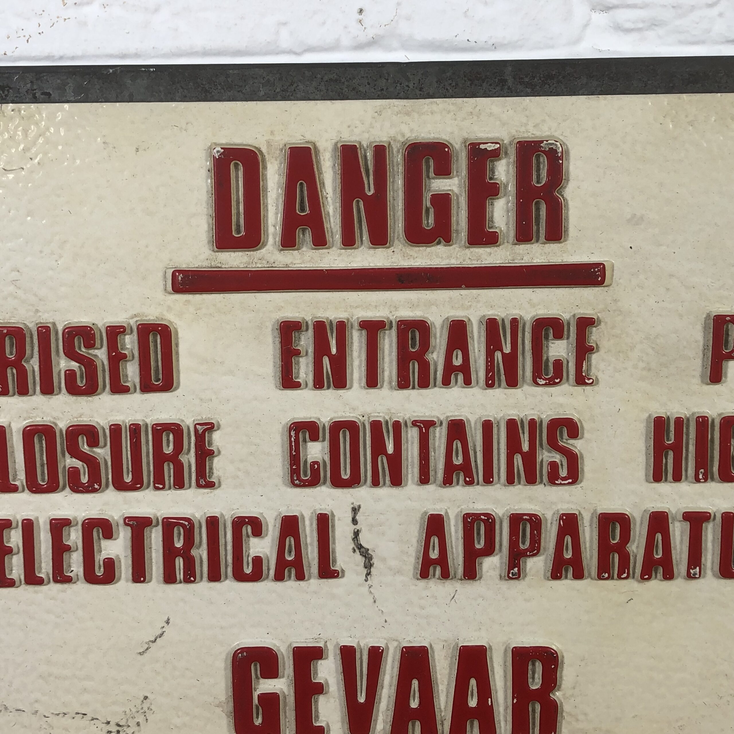 Vintage Danger Sign - Image 3