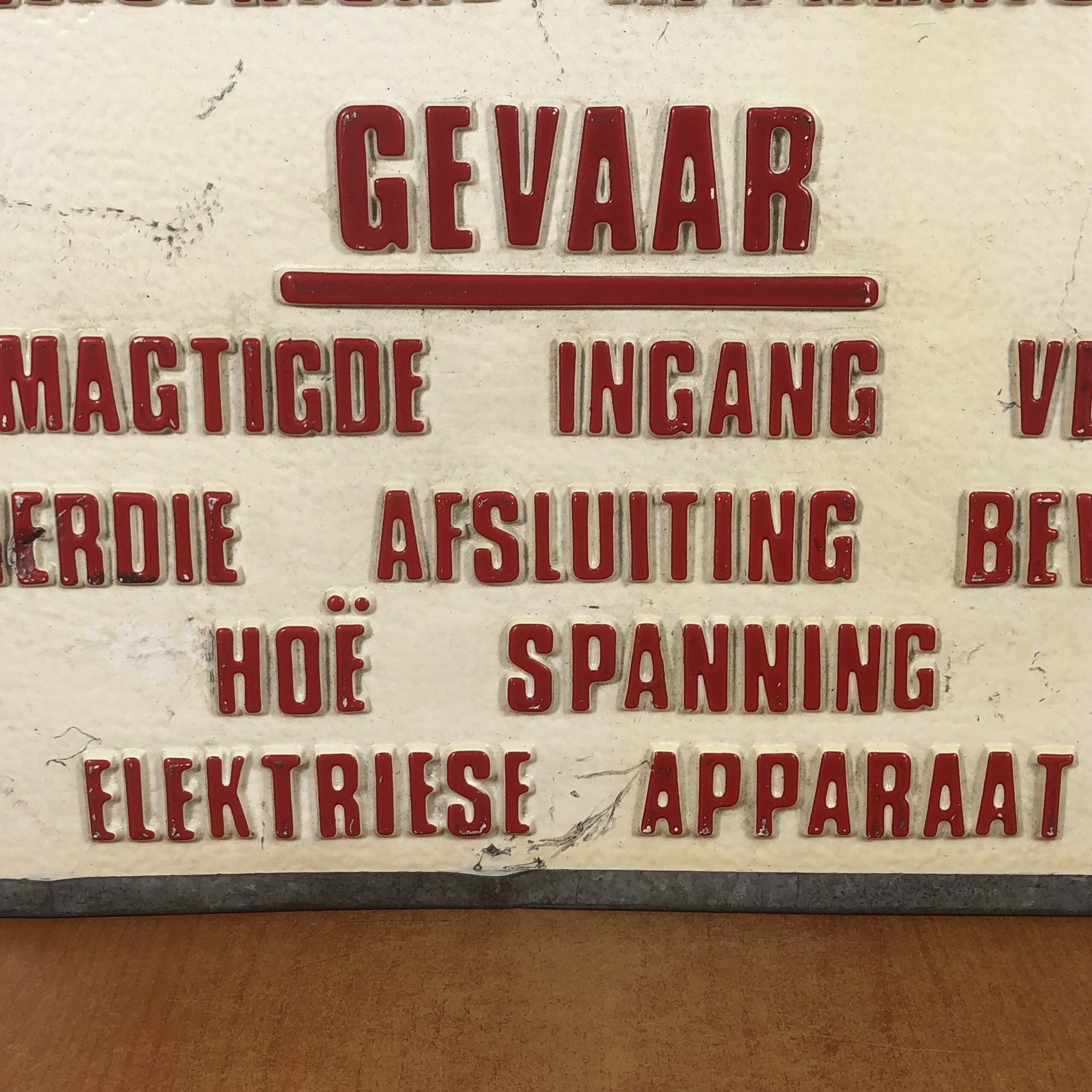 Vintage Danger Sign - Image 4