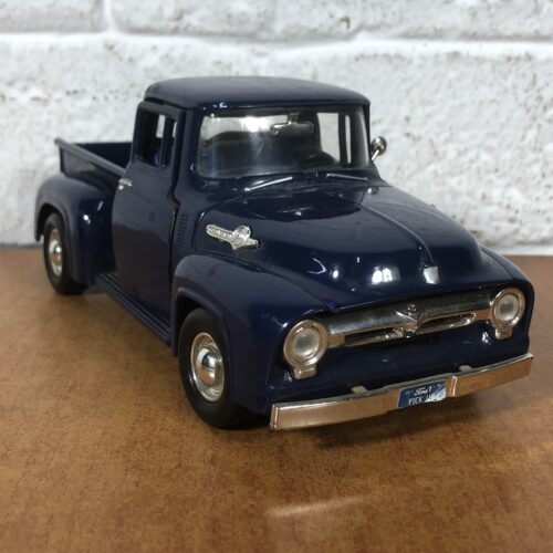 1956 Ford F-100 Pickup (1:24)