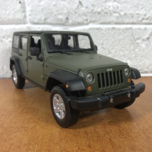 2015 Jeep Wrangler Unlimited (1:24)