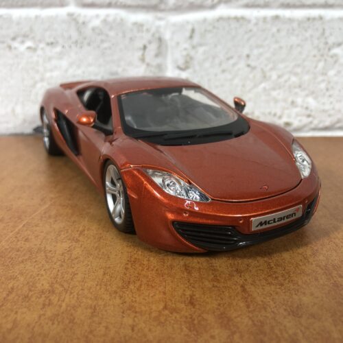 McLaren MP4-12C (1:24)