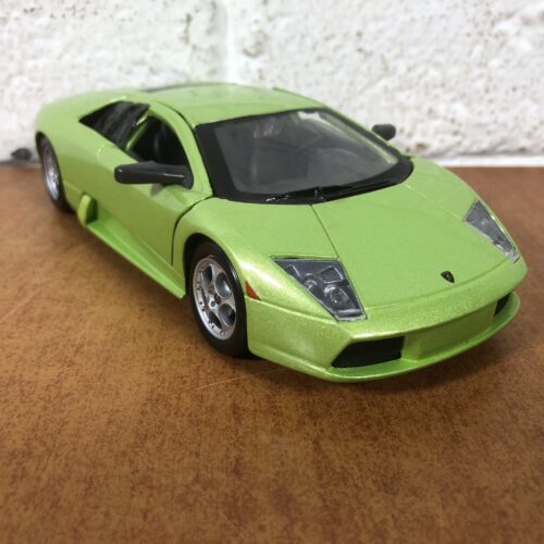 Lamborghini Murciélago (1:24)
