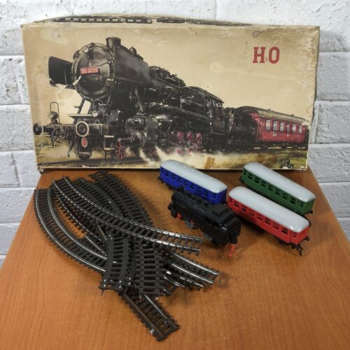 Vintage 1950s/60s HO Scale Train Set (Made in Germany)