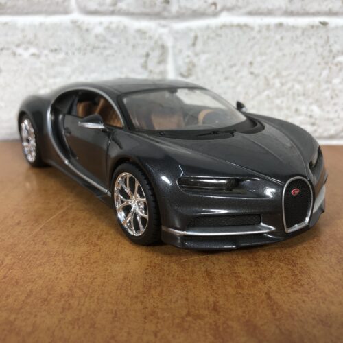 Bugatti Chiron (1:24)