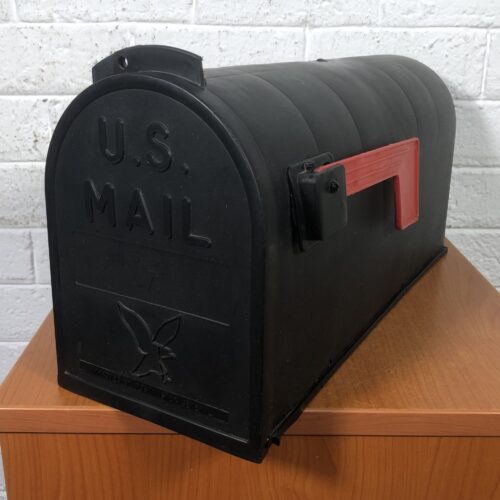 'US Mail' Mailbox