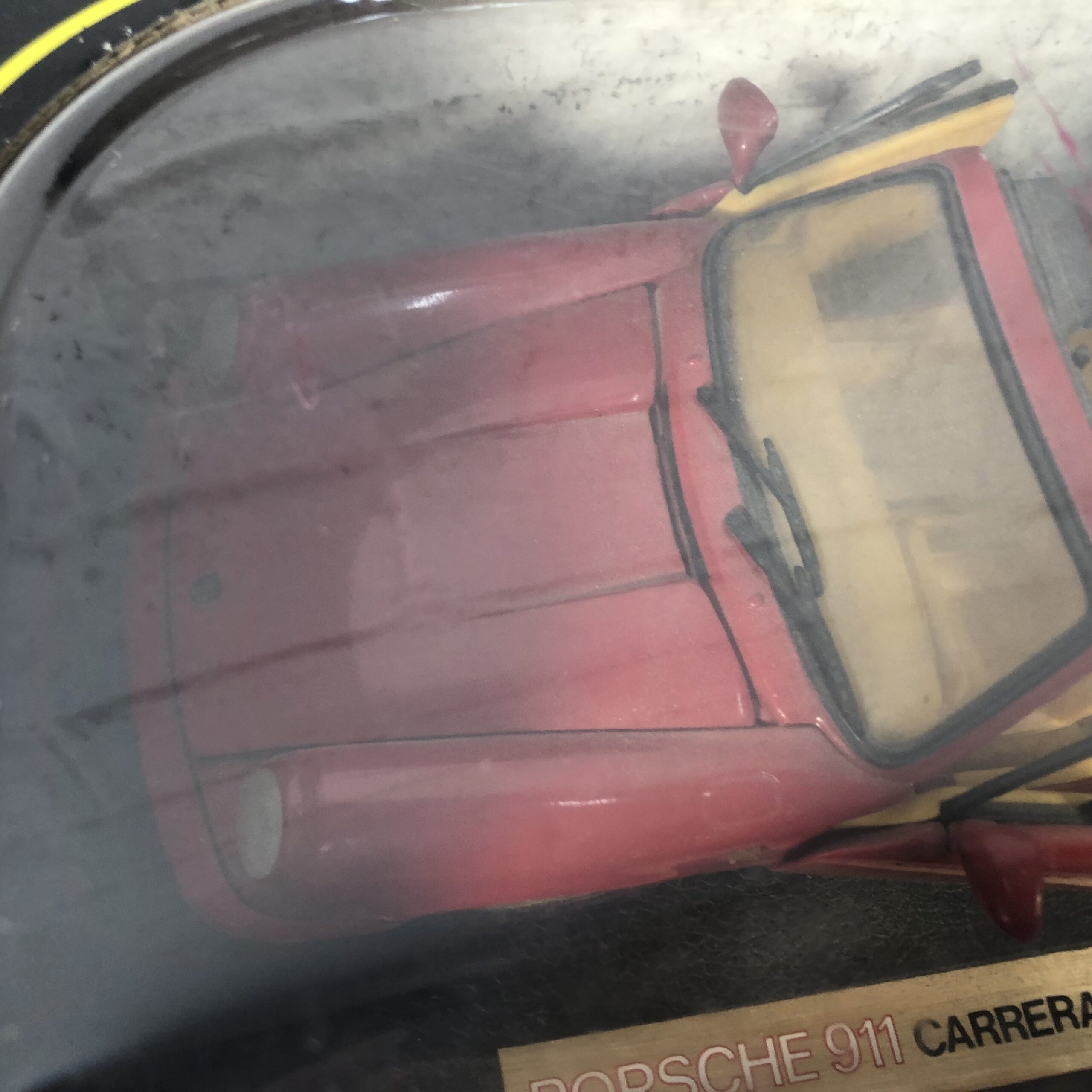 Porsche 911 Carrera 4 Cabriolet (1:18) - Image 5