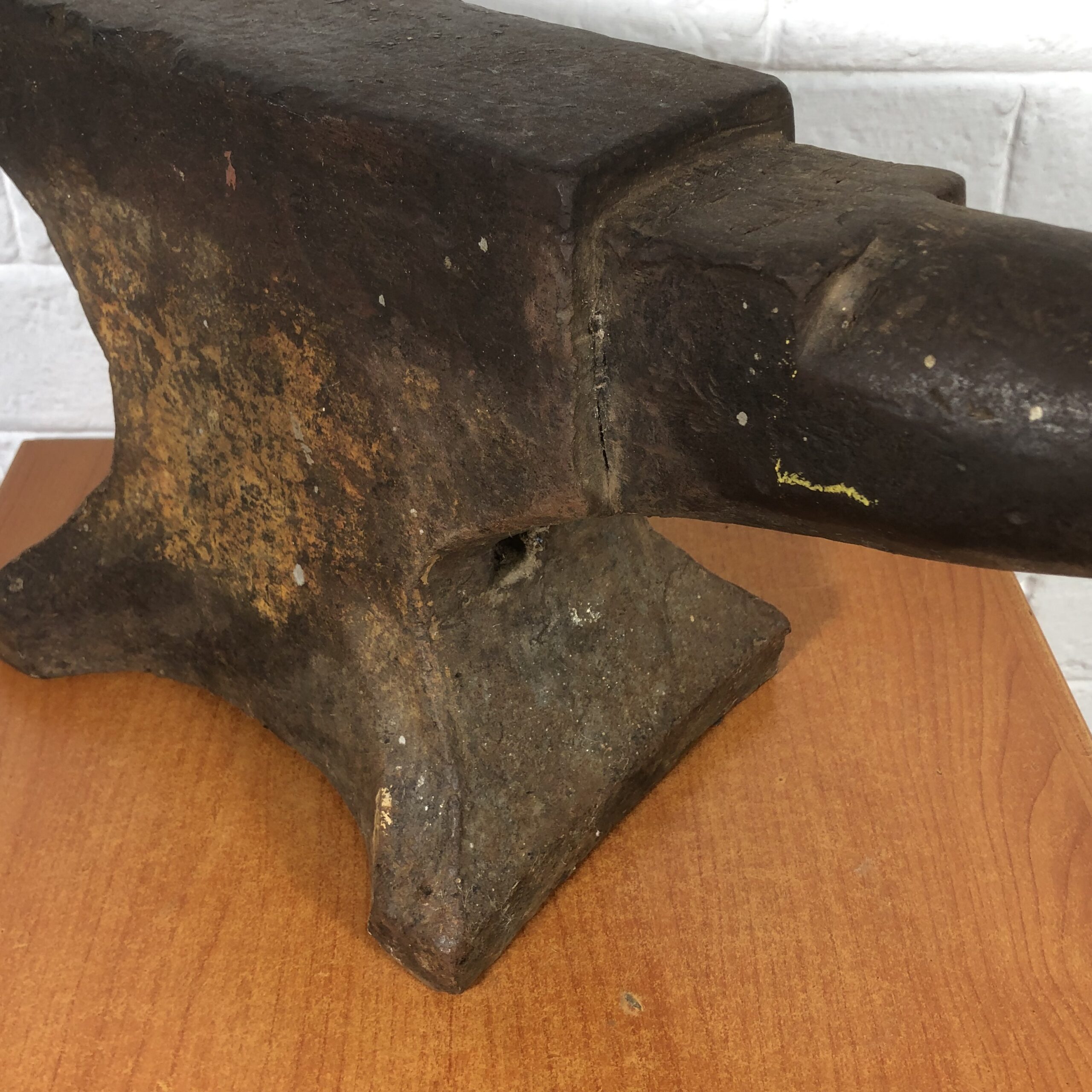 Vintage Anvil - Image 3