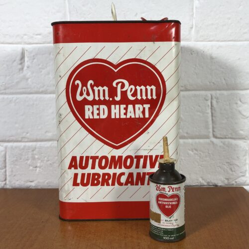 Vintage Wm Penn Red Heart Oil Containers