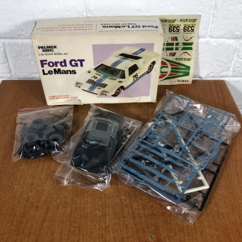 Ford GT LeMans Model Kit (1:32)